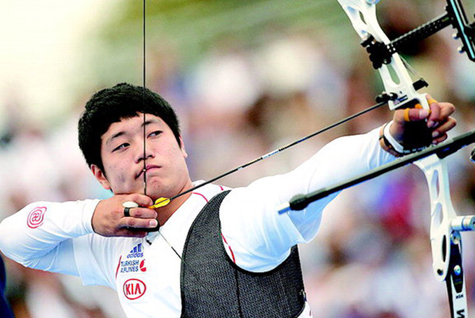 2013년 세계양궁선수권 개인전 금메달 이승윤선수 입니다.